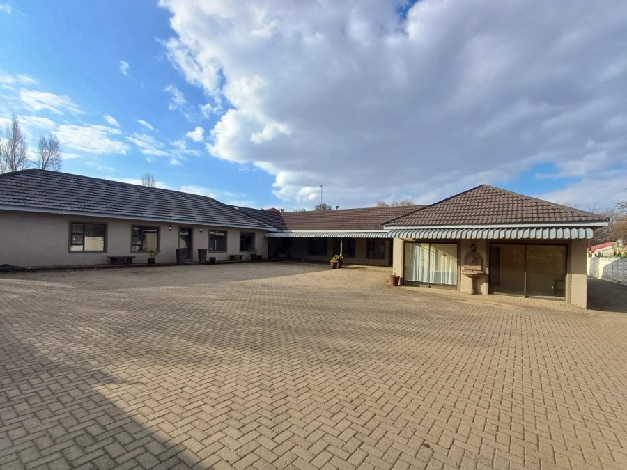 10 Bedroom Property for Sale in Noordhoek Free State